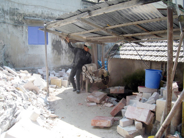 Nhiều cơ sở sản xuất hành dân