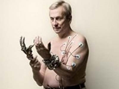 Người điện tử đầu tiên trên thế giới