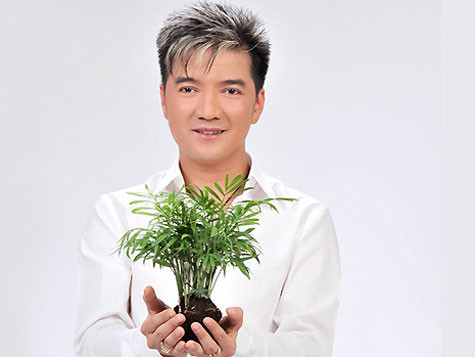 Đàm Vĩnh Hưng: Hát ca khúc của người đã mất