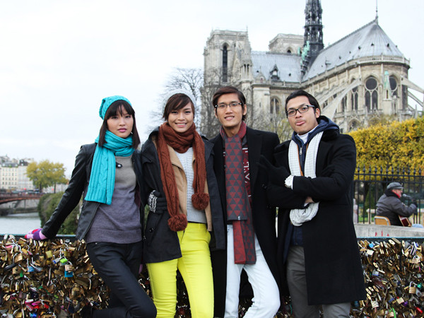 Trai xinh, gái đẹp Next Top choáng ngợp trước Paris hoa lệ
