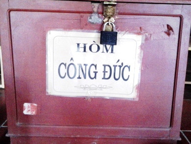 Hòm công đức