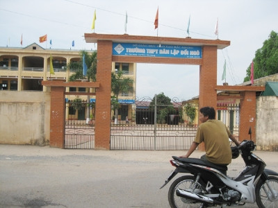 Trường THPT Đồi Ngô (Bắc Giang)