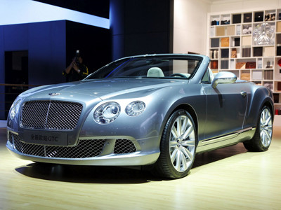 Bentley Continental GTC mạnh hơn với động cơ mới
