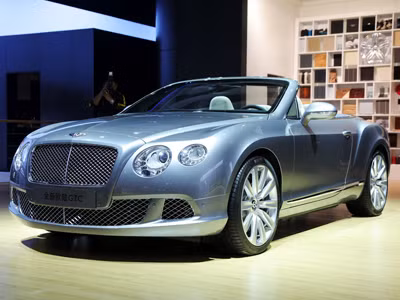 Bentley Continental GTC mạnh hơn với động cơ mới