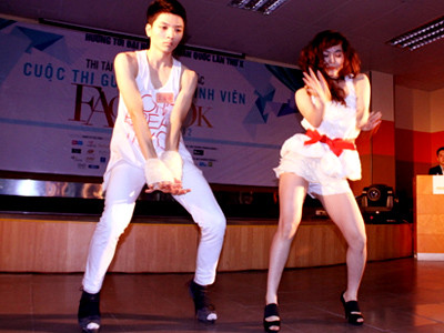 Nam nhi diện guốc, nữ nhi đi quyền