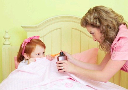 Trẻ còi vì thuốc kháng sinh