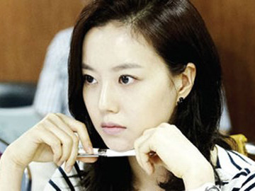 Gái xinh ế chồng vì quá...thông minh