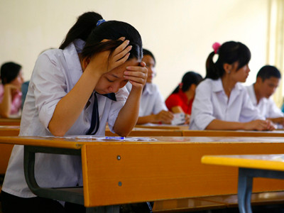 Muốn vào đại học, không còn đường vòng Ảnh: Hồng Vĩnh
