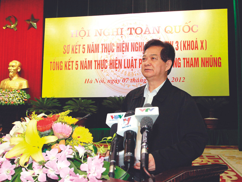 Thủ tướng Nguyễn Tấn Dũng chủ trì Hội nghị toàn quốc tổng kết 5 năm thực hiện Luật phòng, chống tham nhũng. Ảnh: TTXVN