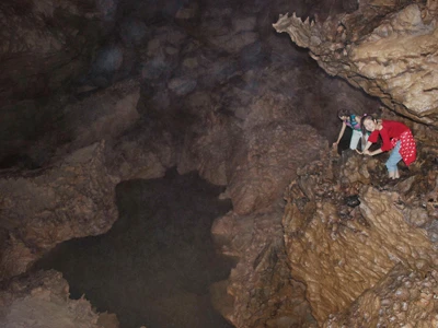 Kỳ bí hồ không đáy ở động Phong Nha