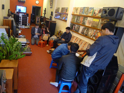 Chơi đĩa than: Trót nghiện, khó bỏ