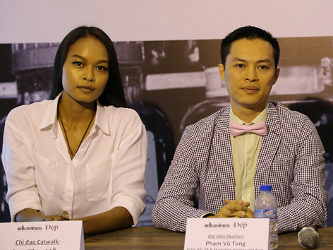 Hoa hậu Biển Lâm Thu Hằng chỉ đạo phần trình diễn sô thời trang tóc