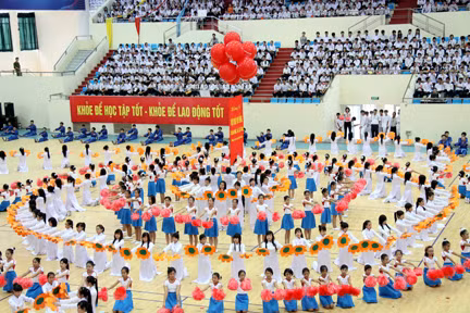 Gần 1 vạn HS-SV trở thành... diễn viên