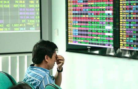 Sóng gió chứng khoán