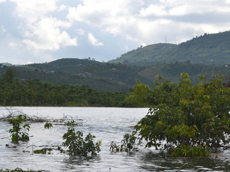 Hãi hùng thủy điện tích nước