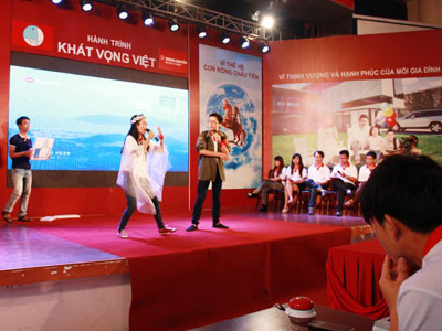 Sinh viên Đà Nẵng hào hứng với 'Khát vọng Việt'