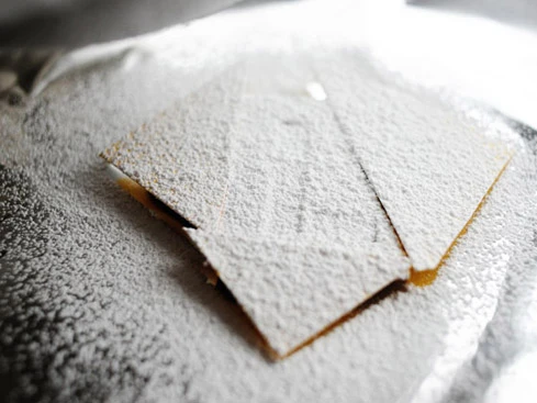 Hai năm làm 80m đường