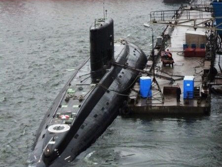 5 kỹ sư Nga hộ tống tàu ngầm Hà Nội về Việt Nam