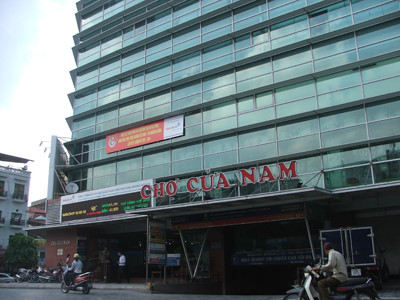 Chợ thành Trung tâm Thương mại: Tiểu thương ngao ngán