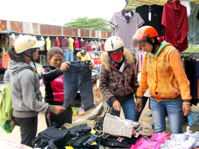 Không mong Tết, chỉ muốn... tăng ca