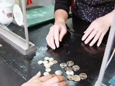 Cách nào tránh bẫy thu nhập thấp?