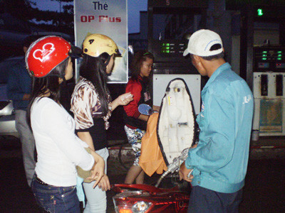 TPHCM tiếp tục giám sát các cửa hàng kinh doanh xăng dầu