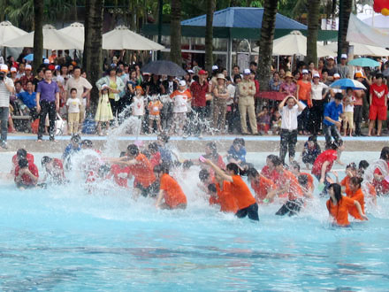 Sôi động cùng 'Kỳ học bán trú'