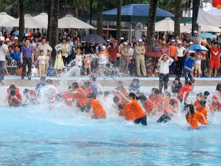 Sôi động cùng 'Kỳ học bán trú'