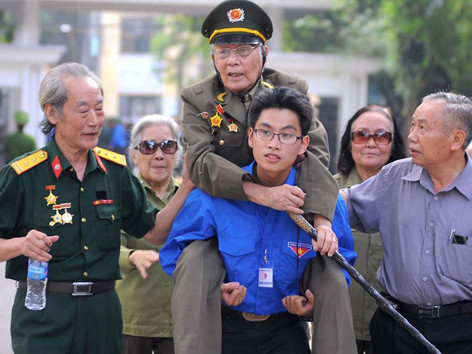 Hình ảnh đẹp trong ngày viếng Đại tướng