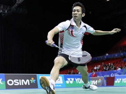 Tiến Minh thua cây vợt Trung Quốc ở bán kết