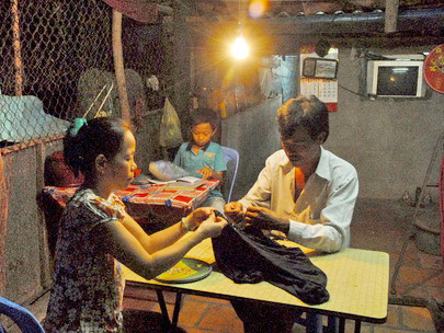 Khi dân bị cản mắc điện sinh hoạt