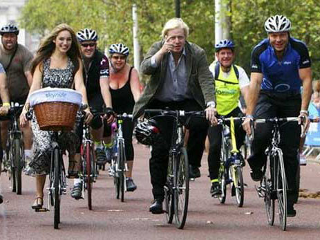 Tìm bệnh Parkinson qua cách đi xe đạp