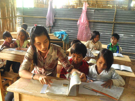 Những giáo viên không có thưởng Tết