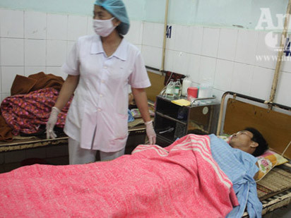 Nổ lựu đạn, tám người bị thương nặng