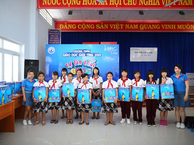 Nhìn lại hành trình giáo dục giới tính ‘Tự Tin Tuổi Teen’ 2013