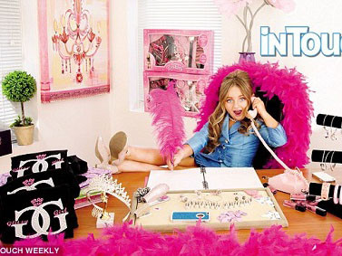 Bé gái 6 tuổi kiếm tiền “khủng” nhất showbiz Mỹ