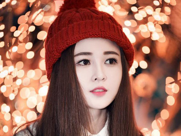 Hot girl Gia Lai hóa cô bé mùa đông