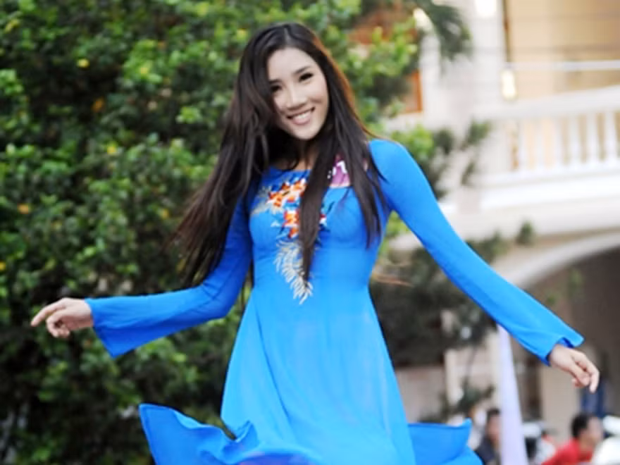 Rớt Hoa hậu - tiếp tục thi Siêu mẫu