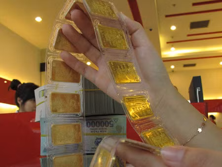 Đừng để dân đem vàng về cất