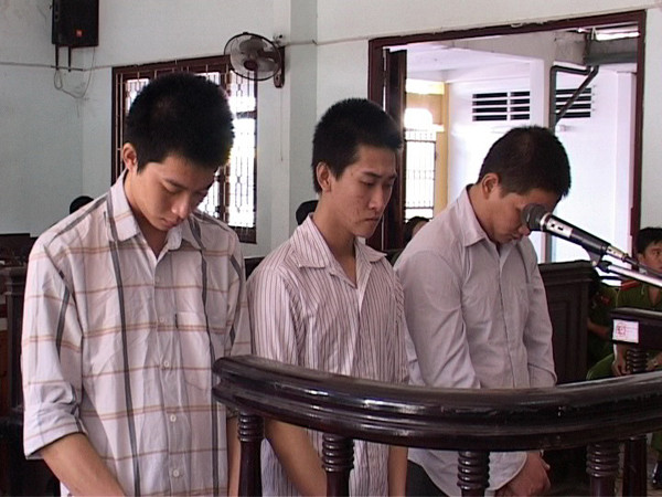 Bắt cóc trẻ con lĩnh án 28 năm tù