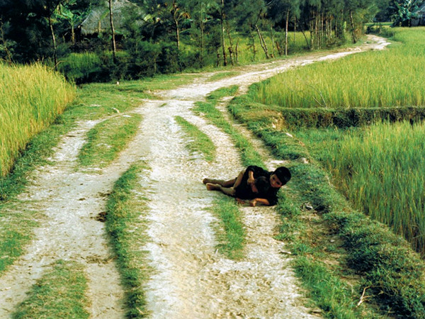 Bức ảnh “Hai đứa trẻ Mỹ Lai” 43 năm trước của R.Haeberle