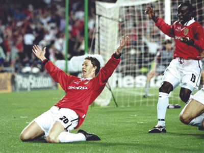 Solskjaer ngày còn chơi cho M.U