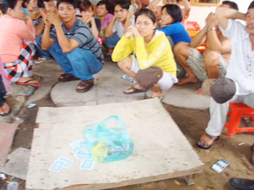 Các con bạc tại hiện trường