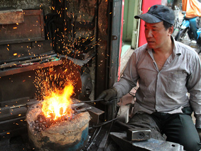 Thời bao cấp qua ký ức người thợ rèn phố cổ Hà Nội