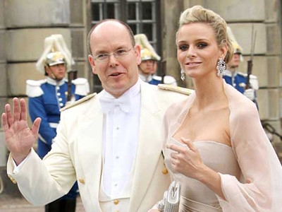 Vua và hoàng hậu Monaco vừa hợp đã chực tan