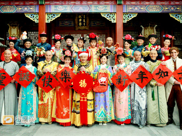 Sao 'Tân Hoàn Châu Cách Cách' tưng bừng đón Noel