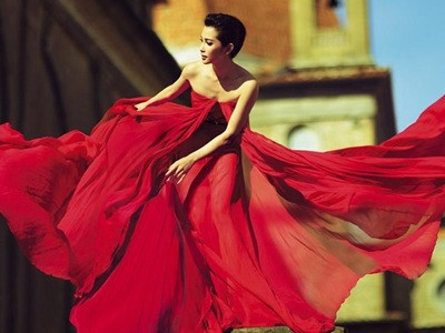 Lý Băng Băng ngày càng đẹp và quyến rũ