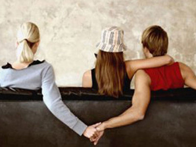 Phạt nặng gấp đôi với người ngoại tình