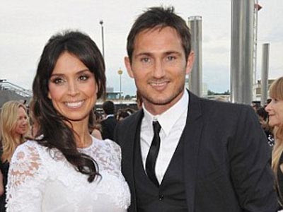 Lampard đuổi cụ bà 100 tuổi ra đường