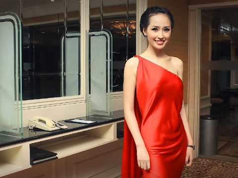 Mai Phương Thúy  gầy vẫn gợi cảm